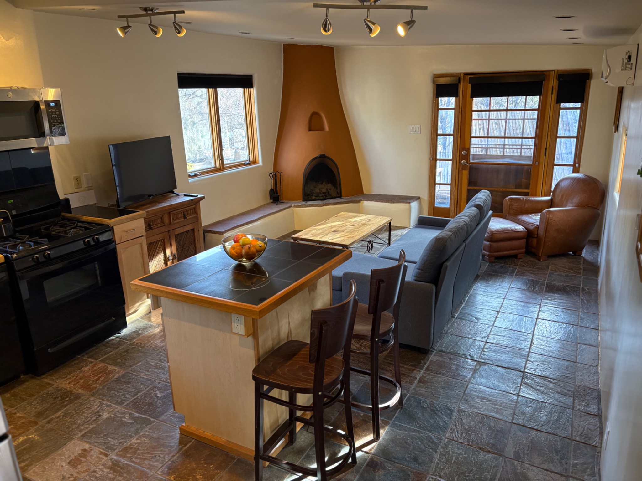 High Moon living room and full kitchen